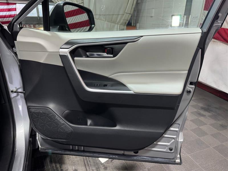 Toyota RAV4 Hybrid XLE Premium 2022