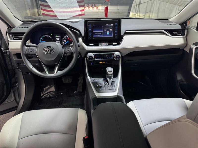 Toyota RAV4 Hybrid XLE Premium 2022