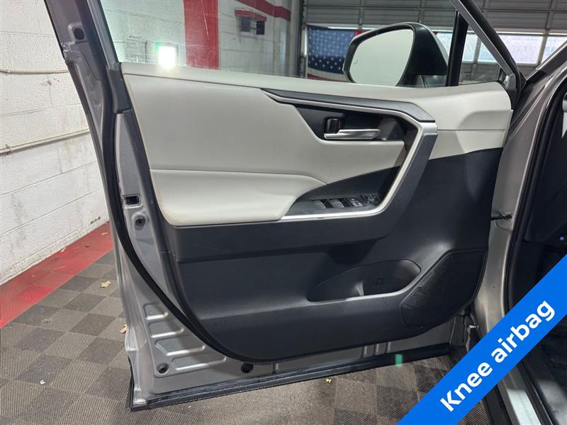 Toyota RAV4 Hybrid XLE Premium 2022