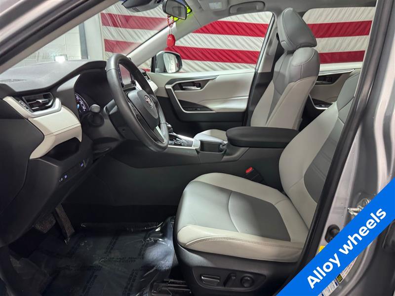 Toyota RAV4 Hybrid XLE Premium 2022