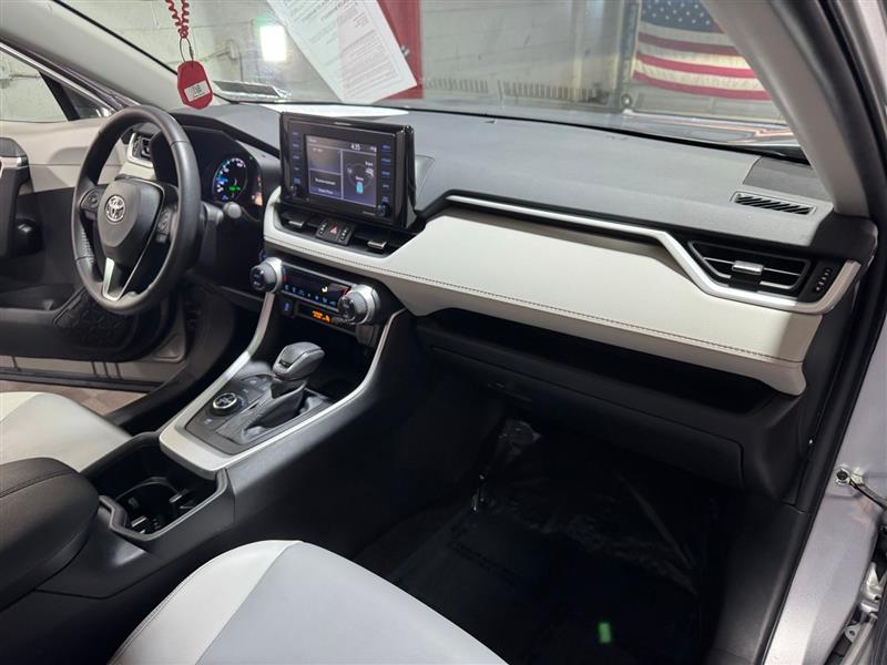 Toyota RAV4 Hybrid XLE Premium 2022
