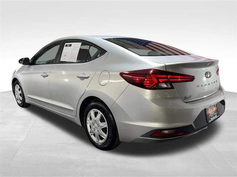 Hyundai Elantra SE 6M 2020