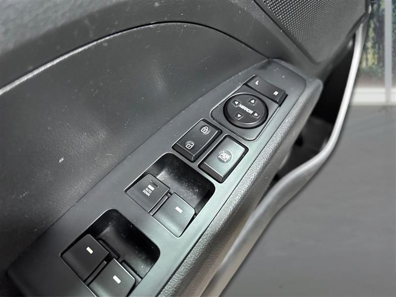 Hyundai Elantra SE 6M 2020