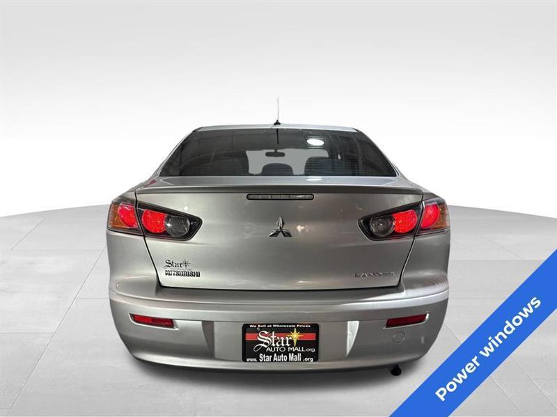 Mitsubishi Lancer ES 5M 2016