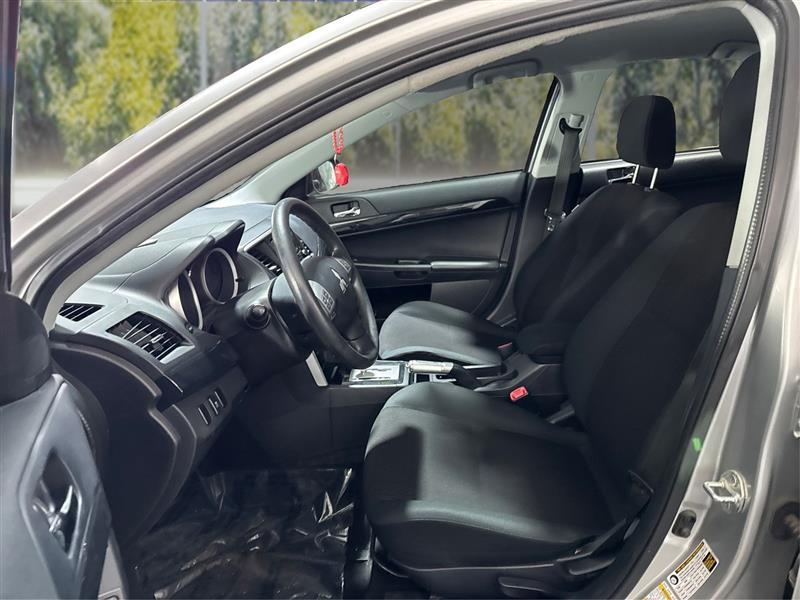 Mitsubishi Lancer ES 5M 2016