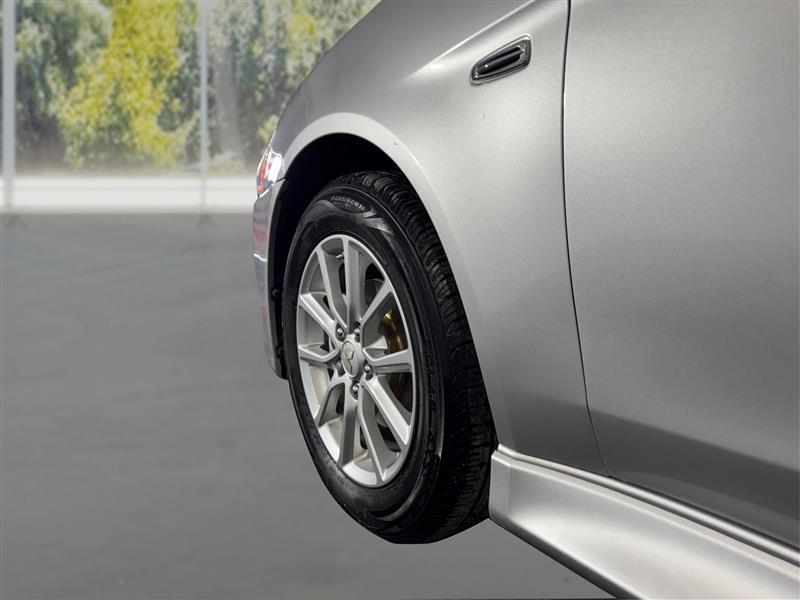 Mitsubishi Lancer ES 5M 2016