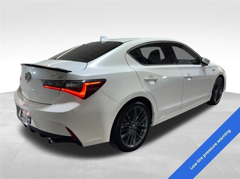 Acura ILX 8-Spd AT w/ Premium & A-SPEC Packages 2020