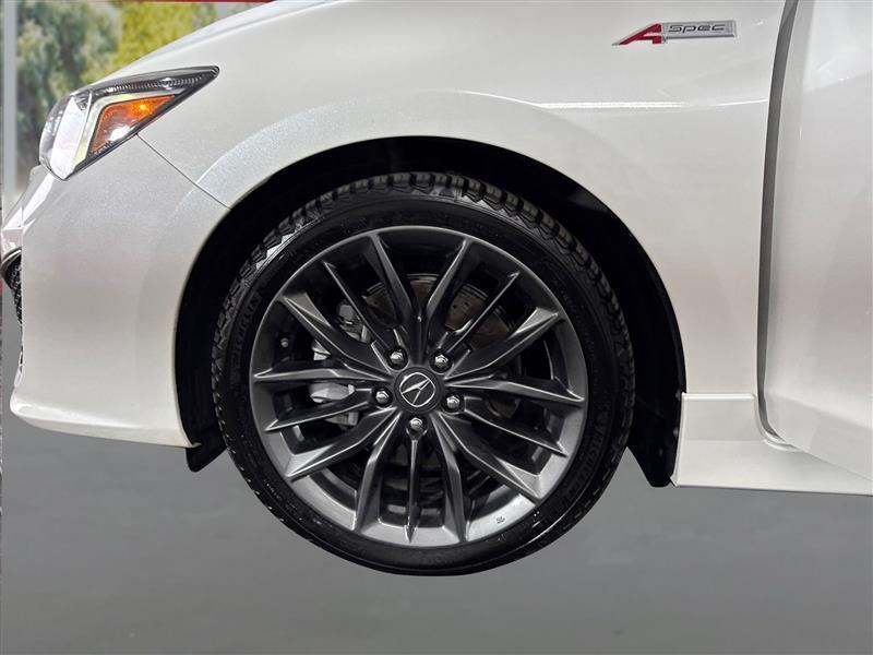 Acura ILX 8-Spd AT w/ Premium & A-SPEC Packages 2020
