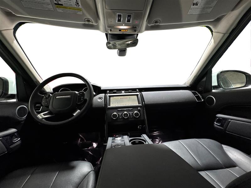 Land Rover Discovery SE 2019