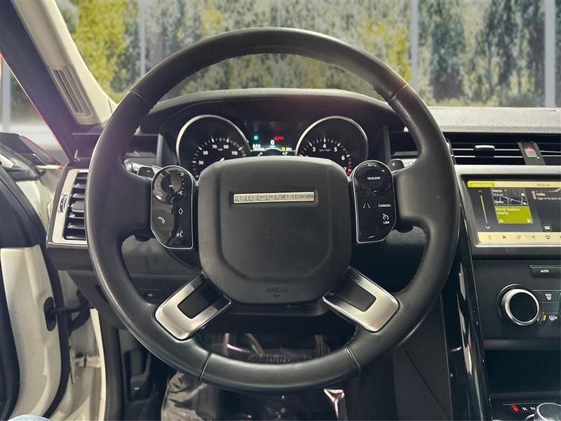 Land Rover Discovery SE 2019