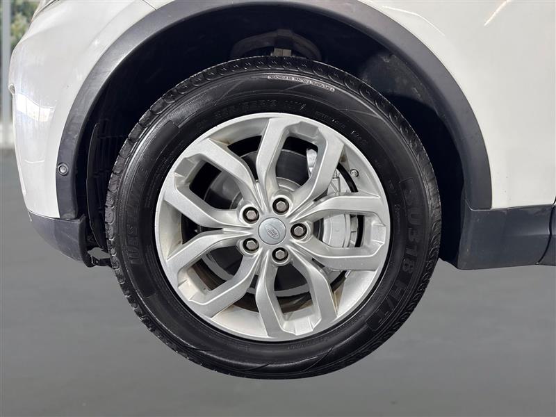 Land Rover Discovery SE 2019