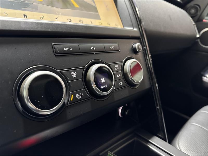 Land Rover Discovery SE 2019