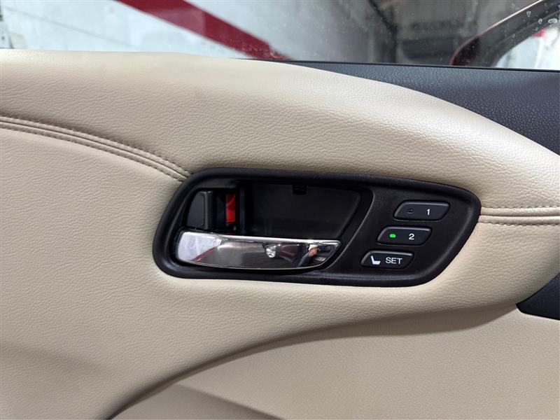 Acura RDX 6-Spd AT 2013