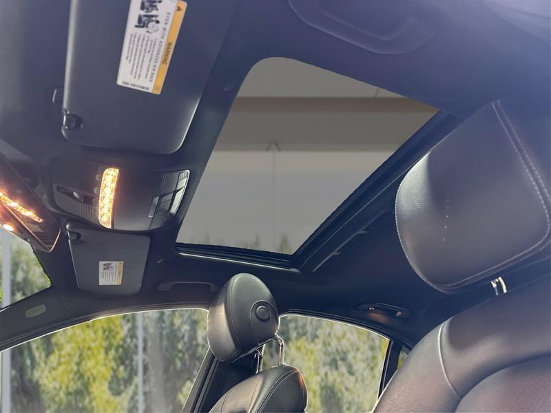 Mercedes-Benz C-Class C300 4MATIC Sedan 2020