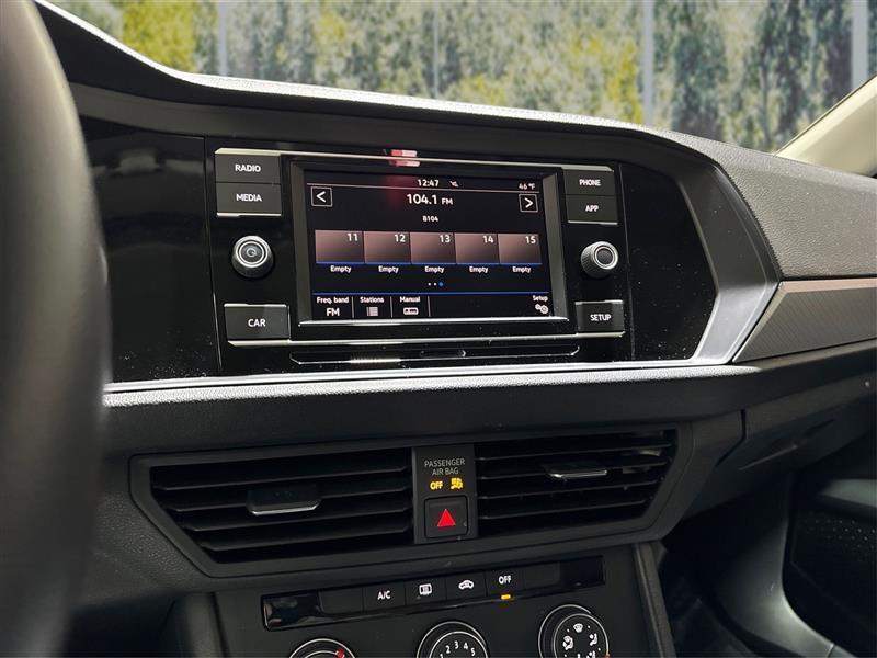 Volkswagen Jetta 1.4T S 8A 2019