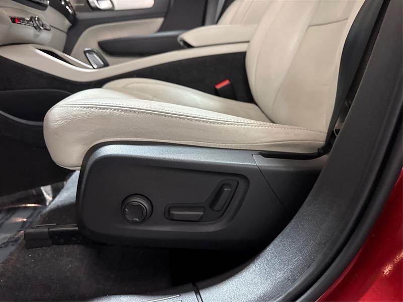 Volvo XC40 T5 Momentum AWD 2021