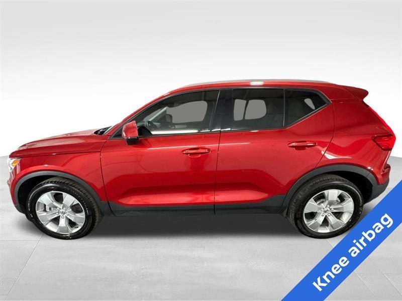 Volvo XC40 T5 Momentum AWD 2021