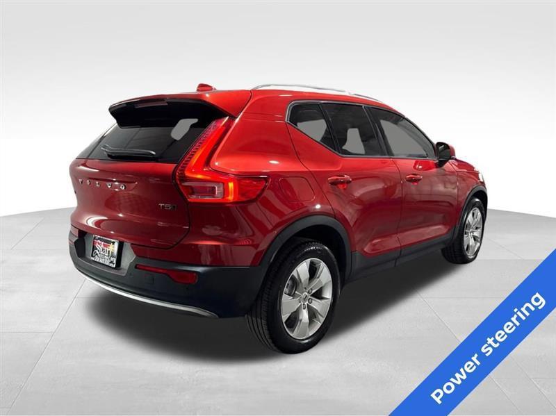 Volvo XC40 T5 Momentum AWD 2021