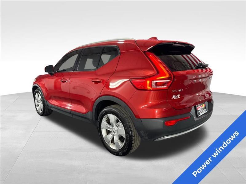 Volvo XC40 T5 Momentum AWD 2021
