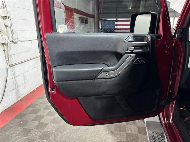 Jeep Wrangler Unlimited Sport 4WD 2013