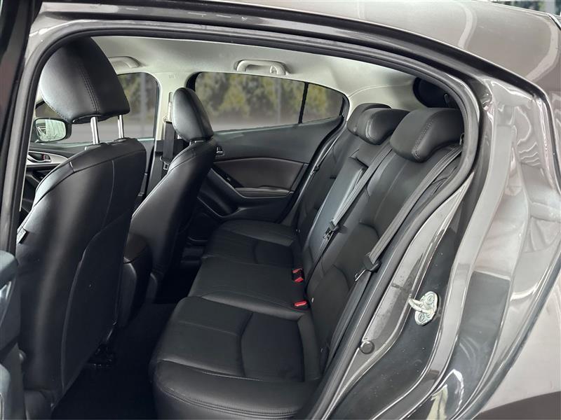 Mazda MAZDA3 s Grand Touring AT 5-Door 2018