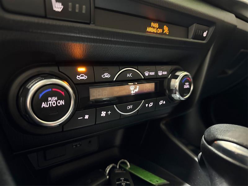 Mazda MAZDA3 s Grand Touring AT 5-Door 2018