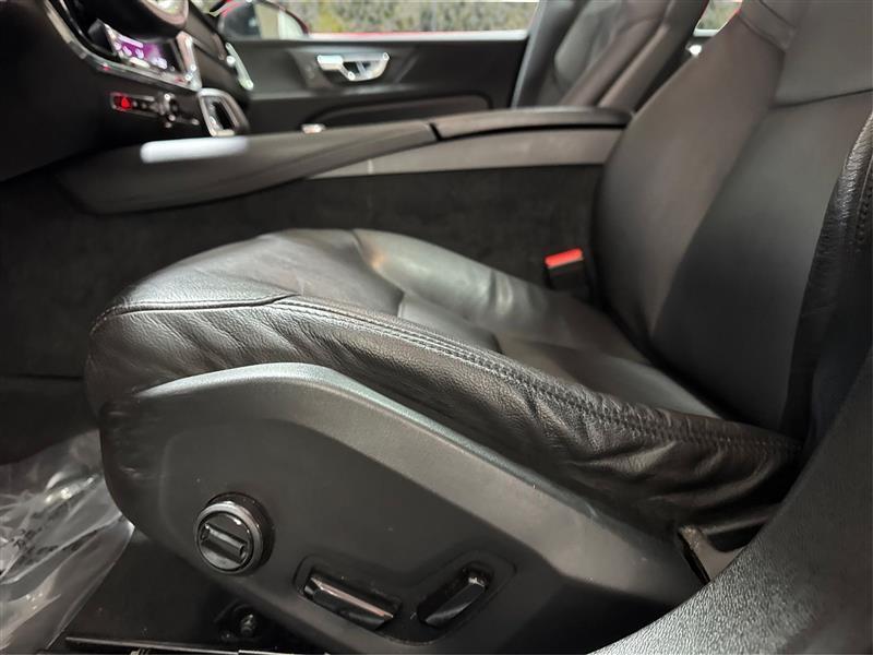 Volvo S60 Recharge Plug-In Hybrid T8 R-Design Expression AWD 2022