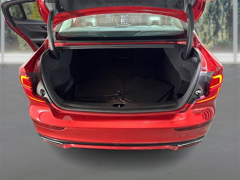 Volvo S60 Recharge Plug-In Hybrid T8 R-Design Expression AWD 2022