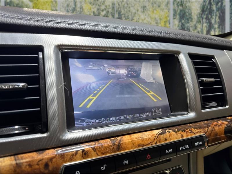 Jaguar XF-Series XF 3.0L V6 SC AWD 2014