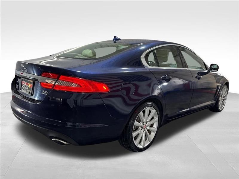 Jaguar XF-Series XF 3.0L V6 SC AWD 2014
