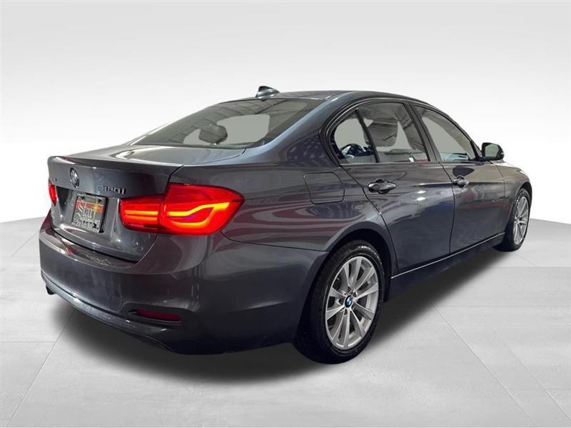 BMW 3-Series 320i xDrive Sedan 2018
