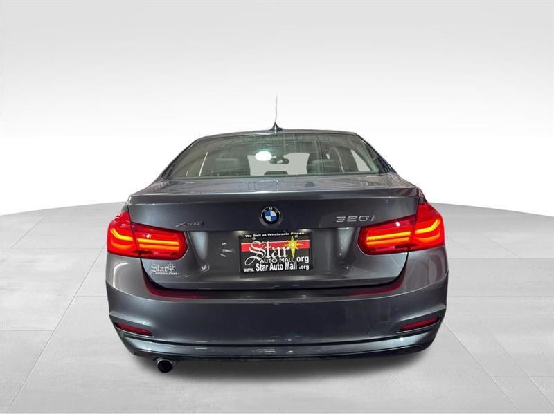 BMW 3-Series 320i xDrive Sedan 2018