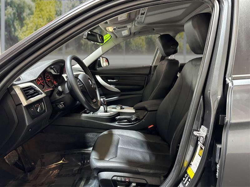 BMW 3-Series 320i xDrive Sedan 2018