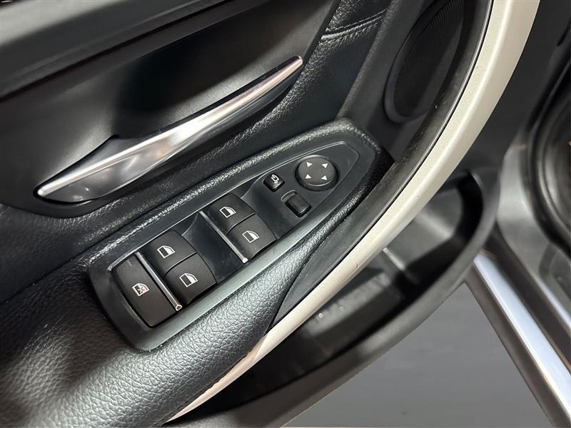 BMW 3-Series 320i xDrive Sedan 2018