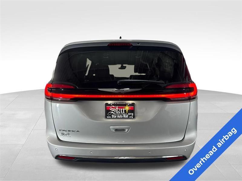 Chrysler Pacifica Touring L 2023