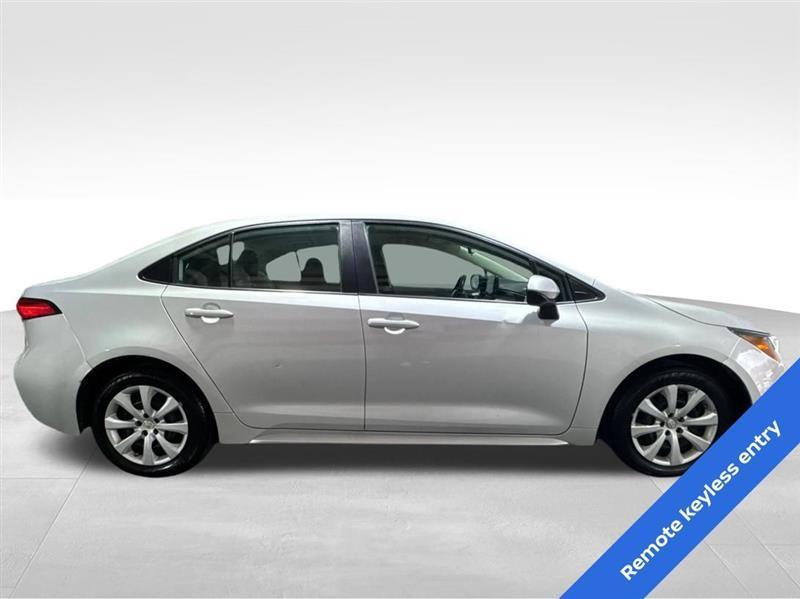 Toyota Corolla LE 2022