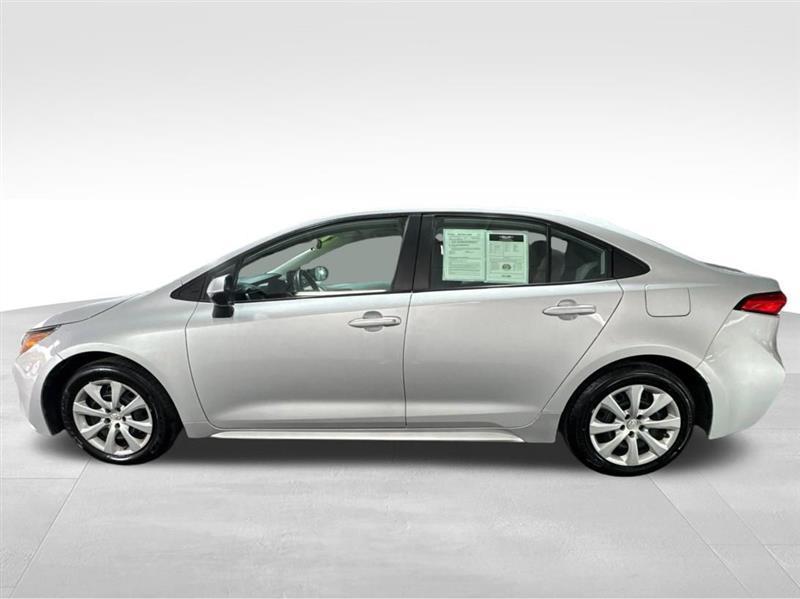 Toyota Corolla LE 2022