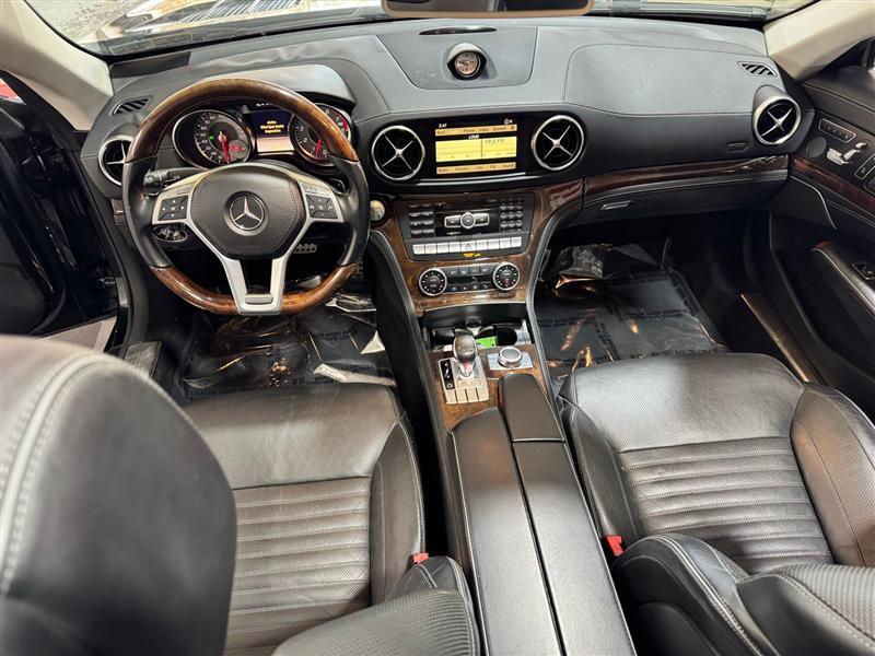 Mercedes-Benz SL-Class SL550R 2013
