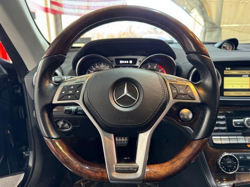 Mercedes-Benz SL-Class SL550R 2013