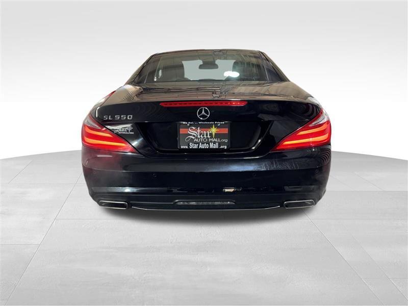 Mercedes-Benz SL-Class SL550R 2013