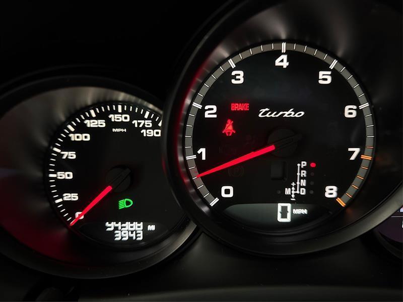 Porsche Macan Turbo 2015