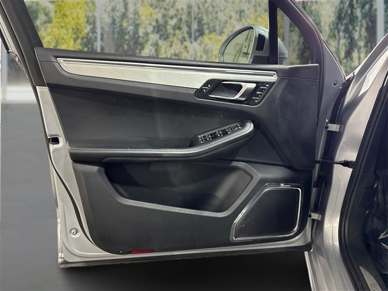 Porsche Macan Turbo 2015