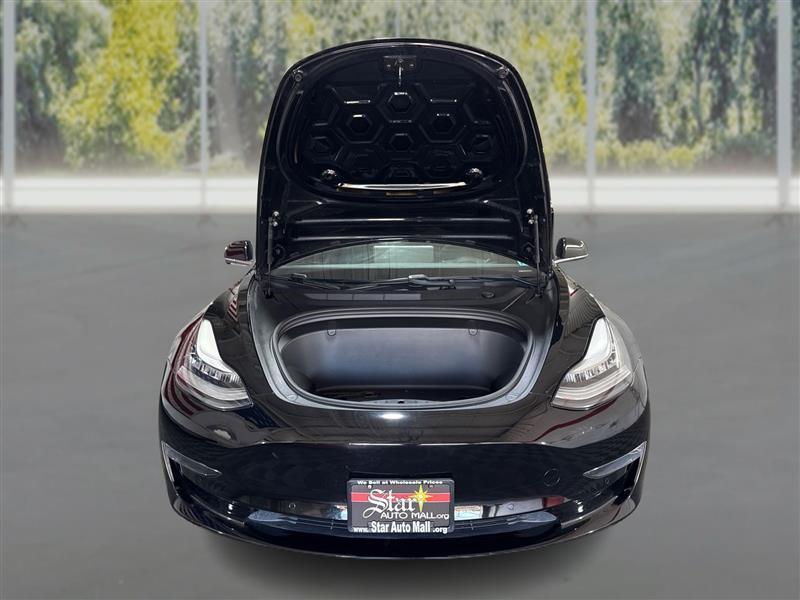 Tesla Model 3 Mid Range 2019