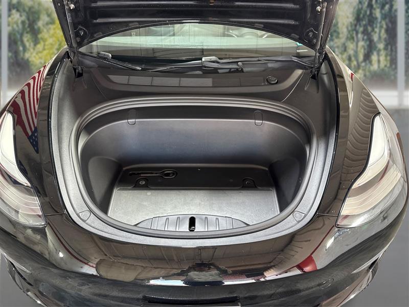 Tesla Model 3 Mid Range 2019
