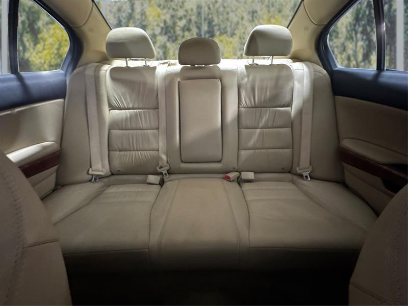 Honda Accord EX-L V6 Sedan AT 2012