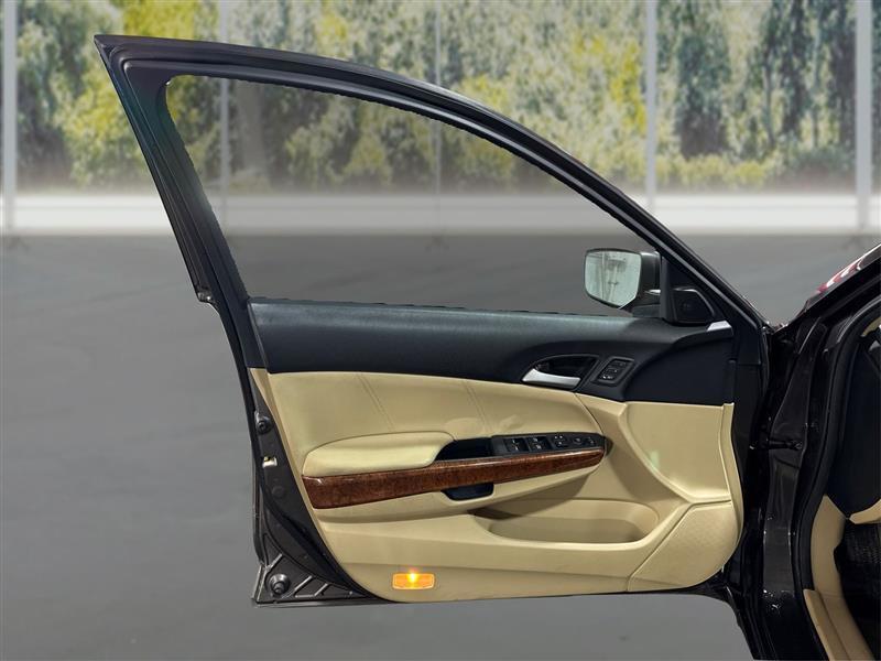 Honda Accord EX-L V6 Sedan AT 2012