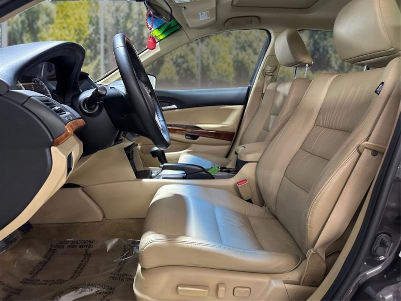 Honda Accord EX-L V6 Sedan AT 2012