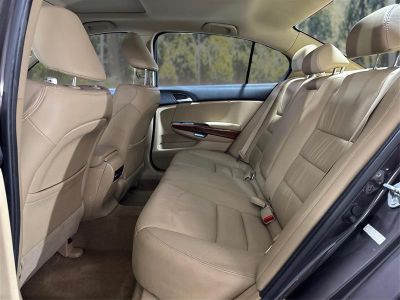 Honda Accord EX-L V6 Sedan AT 2012