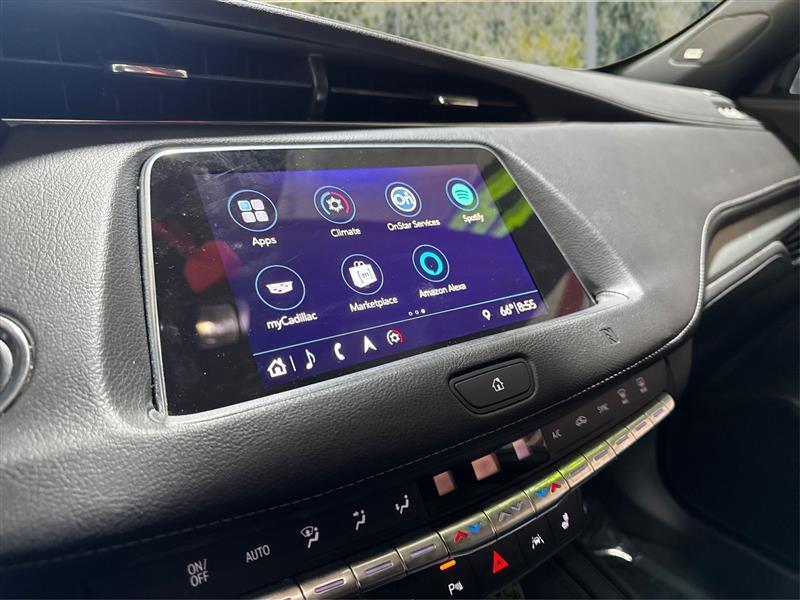 Cadillac XT4 Premium Luxury AWD 2019