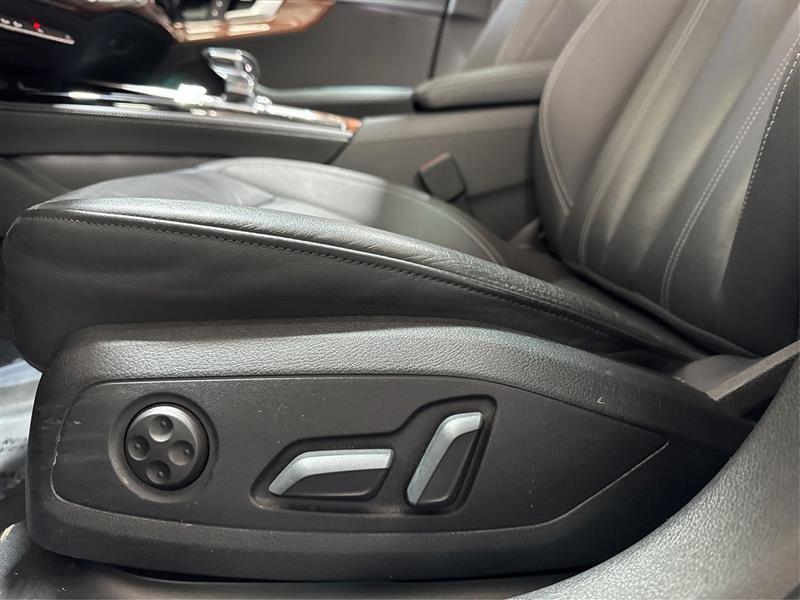 Audi A4 Premium Plus 40 TFSI quattro 2021